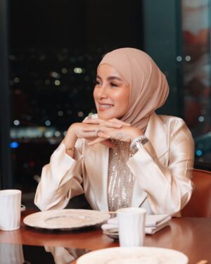 Olla Ramlan Instagram - “Fate has a funny way of bringing the right people into our lives at the right time, even when we least expect it.”

Thank you all. ♥️OR. 

#olramstyle 
#olramdiary