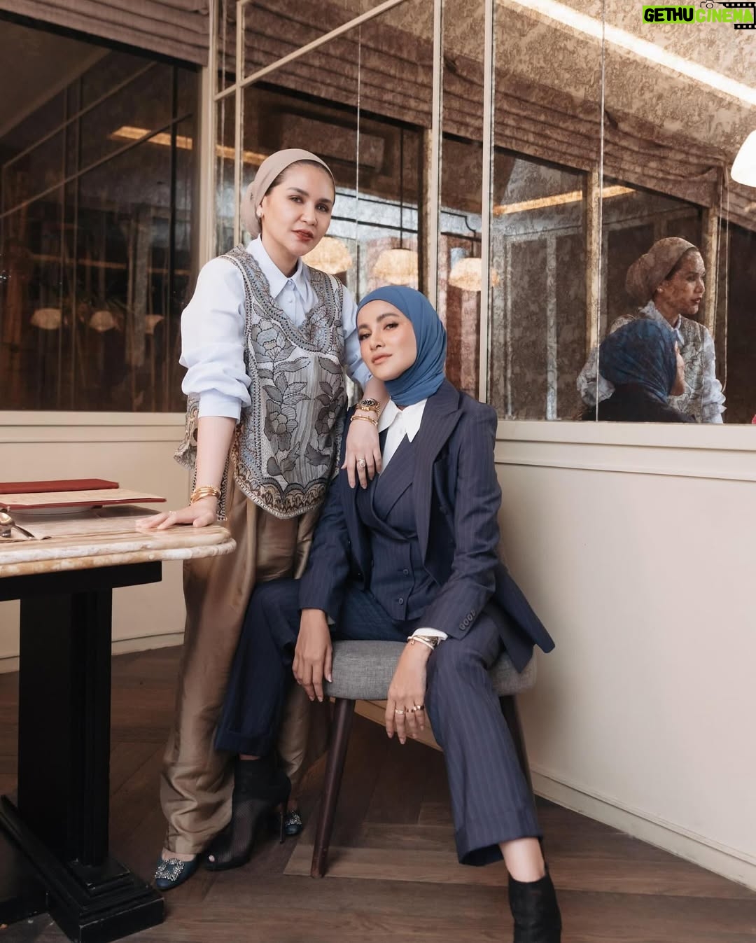 Olla Ramlan - 3 Likes - “A soul that stays, through every storm, every silence, and every unspoken word—that is the kind of presence that defines true friendship.”
Thank you all. ♥️OR
#olramstyle
#olramdiary