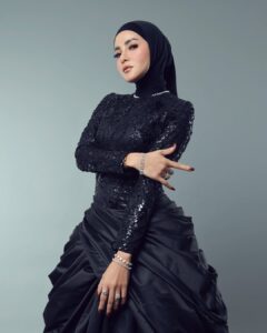 Olla Ramlan Most Liked Photos and Posts