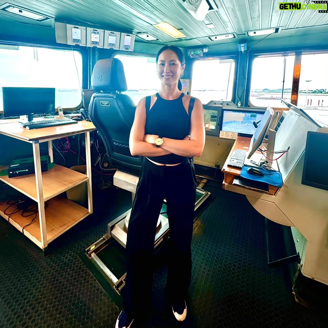 Paige Chua - 7.3K Likes - It's a great honour to have the opportunity to visit the grand Charles De Gaulle, the flagship of the French Navy.
We were impressed by the capabilities of the majestic aircraft carrier. Can you imagine? Over 2000 men and women work on this giant out at sea!
Thank you for the warm welcome, and answering the relentless questions on anything and everything 😁
Wishing you all a safe trip home.
Fair seas and following winds🫡
Merci @franceinsg
Lastly, Thank you @tateanzur for this exclusive invite.