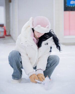 Park Ki-ryang Instagram - 온 세상이 하얗다☃️ #북해도 #삿포로 #일여사
@thenorthface_kr
