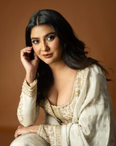 Actress Parno Mittra HD Photos and Wallpapers July 2025