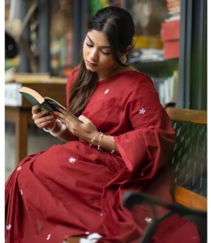 Parsa Evana Instagram - ওই মায়া চোখে চোখ রাখলেও ফিরে তাকানো বারণ
প্রেমে পড়া বারণ…

📸- @rakesh_rakib_ll
