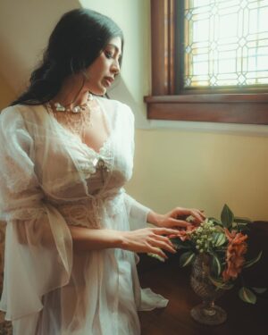 Parvati Melton Instagram - Some prayers are silent, but they shake the soul just the same. Heaven doesn’t feel so far when peace lives within. 🕊️🪽🤍 At @victorianbelleweddings for the workshop by @cobaltstudiospdx x @darchivenetwork event
Photographed by the amazing @asherrainphotography 
A day full of magic, mood, and muses
🏰🕯️⛪️✨