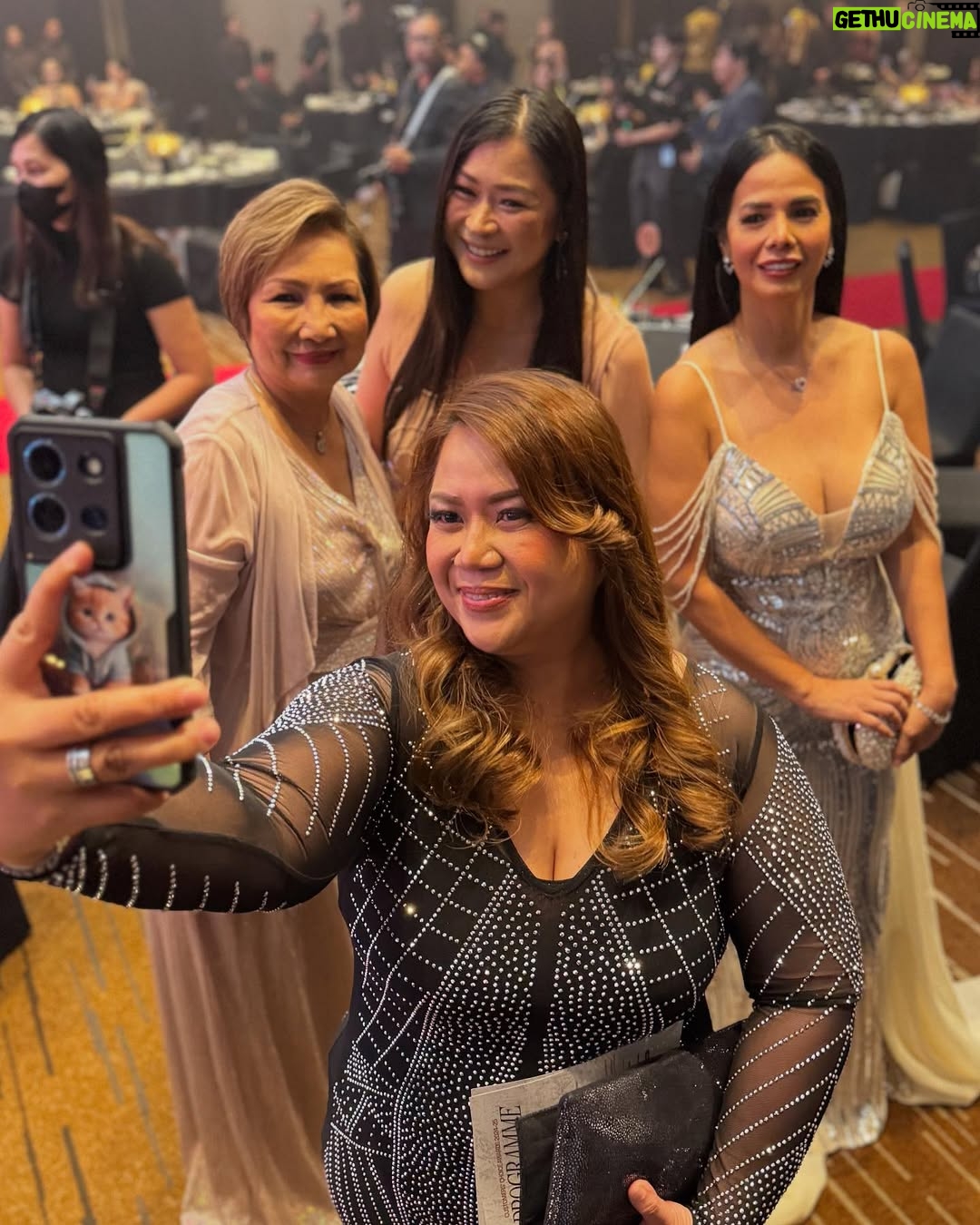 Patricia Javier - 287 Likes - Thank you so much to Tita @asteramoyo , @ricciAng & Sir Wilfredo of National Costumer’s Choice Annual Awards for the recognition @docrobschiropracticclinic @docrob74 & me. It’s a privilege to be recognized our team hard work 😓 we are dedicated to continue giving the world class services for health and wellness. We share this awards to our Doctors and Staff our patients who believe in us. To God be the glory ! #NCCAA #teamefforts #awards #