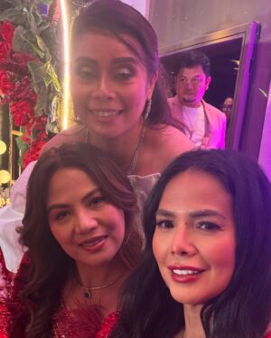 Patricia Javier Instagram - Life is precious just follow your dreams.  Thank you  madam @bennilyn_amigo_molina of  @globaltrendsbusinessleaders  for the recognition to us @docrobschiropracticclinic  #healthylifestyle #healthiswealth💚 photo by @joelmaniquis