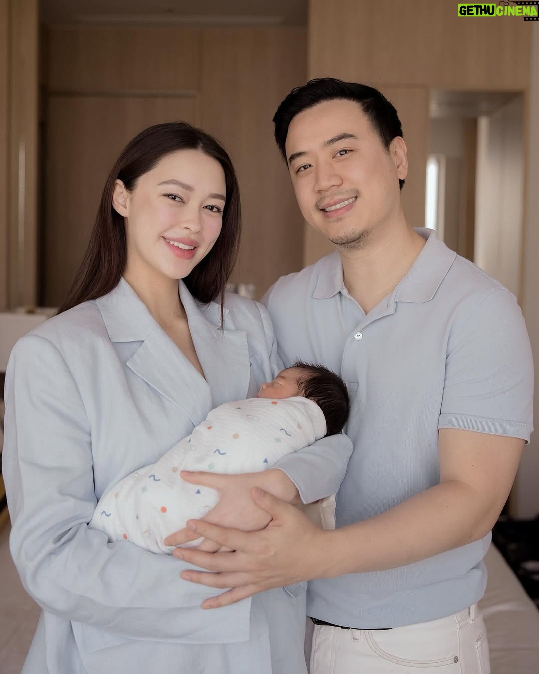 Patricia Tanchanok Good - 3 Likes - He’s here! Welcome to the family baby Patrick 🐻🩵
พาน้องแพทริคมาแนะนำตัวครับ ไม่แน่ใจว่าคนนี้เหมือนคุณพ่อหรือคุณแม่มากกว่ากัน 😅