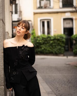 Paula Malia Instagram - 🖤

(La 4a de Valeria está a la vuelta de la esquina) (14/2)