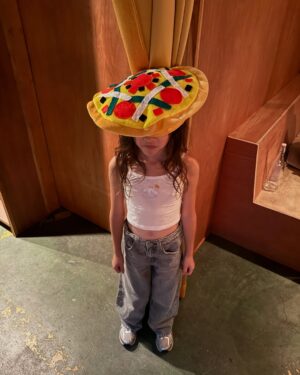Paula Taylor Instagram - Pizza Plop 🍕