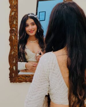 Payal Gupta Instagram - 🤍🤍🤍
.
.
#outfit #ootd #newpost #wedding #sangeetoutfit #white #lenhga #guptainji #payalgupta #zara #cindrella #fairy