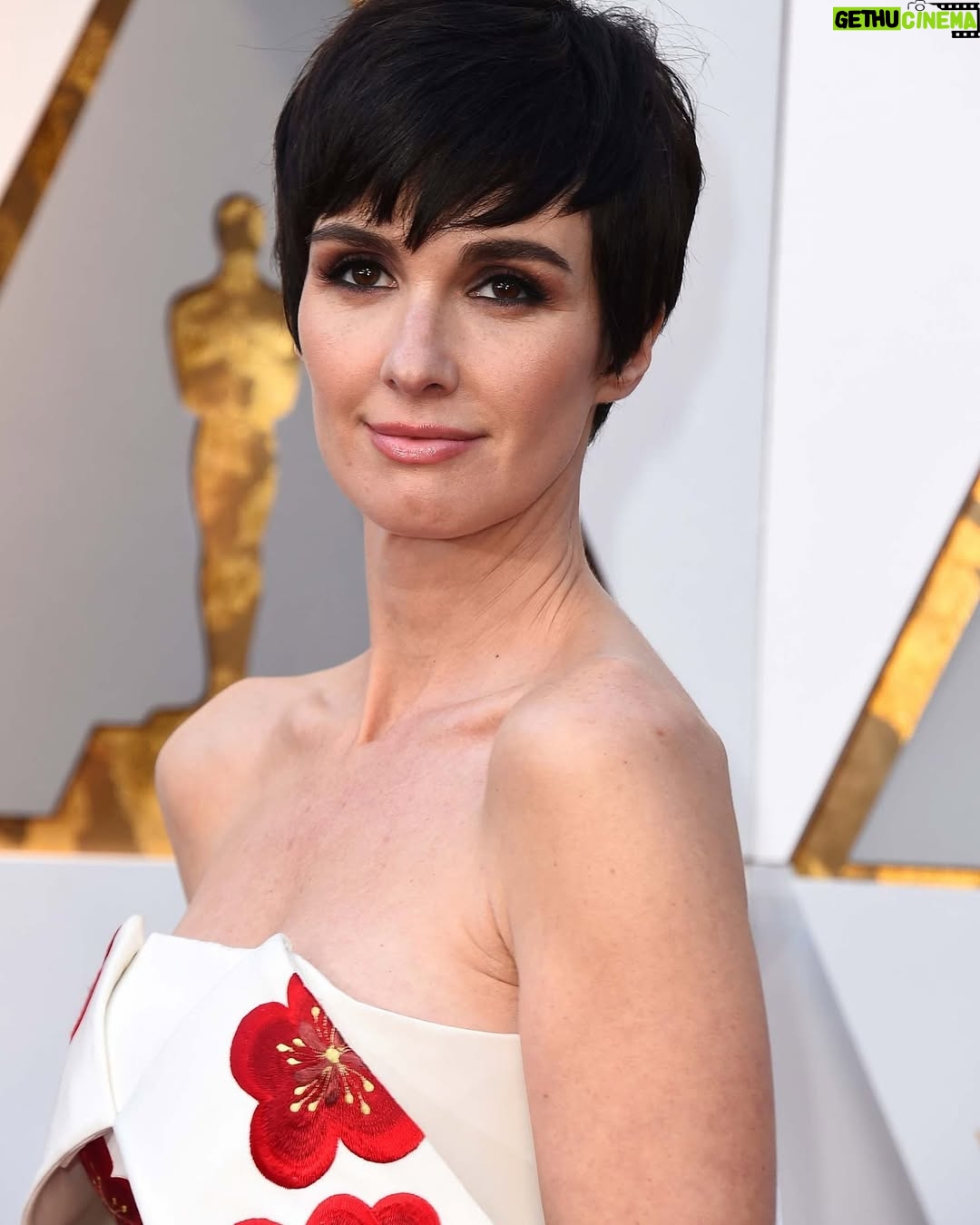 Paz Vega - 14.9K Likes - Entre rodajes, atascos en la 405, tacos a medianoche y momentos familiares… ¡Los Ángeles me dio de todo! 🎬🌮🚗💫 Un capítulo lleno de historias (y guiones sin escribir) que siempre llevaré conmigo. ¿Continuará? 🤔✨ #LosAngeles #Memorias #LaHistoriaSigue