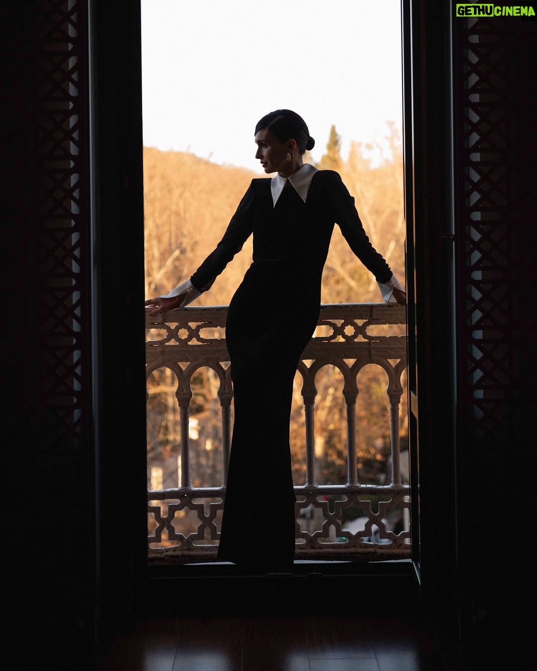Paz Vega - 6.7K Likes - 🖤 Queda mucho por sentir ✨
#Goya2025
@messika
@cherubinaofficial
@hotelalhambrapalace
@aquazzura
@academiadecine
@saigucosmetics
Photo: @enekoingunza
Styling : @stellopino