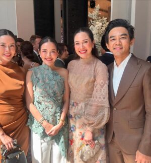 Phiyada Jutharattanakul Instagram - ยินดีด้วยกันน้องสาวคนสวยและเก่งที่สุดคนนี้นะคะ😘🥰🤘🏼ขอให้มีความรัก❤️ที่สดใส ครอบครัวที่อบอุ่น แบบนี้ตลอดไปนะคะ 💚💙 รักน้องทั้งสองค่า 💋❤️😊