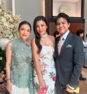 Phiyada Jutharattanakul Instagram - ยินดีด้วยกันน้องสาวคนสวยและเก่งที่สุดคนนี้นะคะ😘🥰🤘🏼ขอให้มีความรัก❤️ที่สดใส ครอบครัวที่อบอุ่น แบบนี้ตลอดไปนะคะ 💚💙 รักน้องทั้งสองค่า 💋❤️😊
