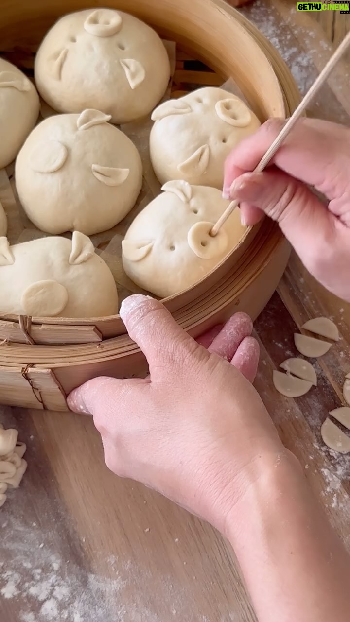 Poh Ling Yeow - 12.4K Likes - GRANDMA YEOW’S SWEET PORK BAO
Makes 12
My paternal grandma is one of the best cooks I’ve ever known and these are her pork bao. As with so many of her specialties, she always had a batch in the freezer ready to steam when she was expecting us. This is a simple Nyonya style filling - sweet with onions & warmth of dark cooking caramel & a heavy hit of white pepper. If you’re not used to working with yeast - save the piggy faces for your 2nd time round as time on those may domino into over proving the bao dough which would be a tragedy!
BAO DOUGH
1 Tbs caster sugar
1 tsp dry yeast
150ml warm water
360g plain flour
3/4 tsp baking powder
25g caster sugar
1/2 tsp salt
100ml warm water (add gradually as needed)
3 tsp veg oil
FILLING
500g lean pork belly, skin cut away and discarded, 1cm dice *
2 Tbs olive oil
1 large onion, peeled, diced 5mm
1 Tbs light soy sauce
1 Tbs cooking caramel soy sauce (this is different to kecap manis and much thicker) - found in Asian grocers)
70g sugar
1/2-3/4 tsp salt
1 tsp white pepper
*Mum used to steam the pork belly first so she could dice it easily but do save the juices to add to the stir fry so every drop of flavour can be savoured.
Combine sugar & yeast in a small bowl. Add enough warm water to make a paste before stirring in 150ml warm water. Cover for 10 mins or until there’s evidence of froth on the surface.
Combine the flour, baking powder, sugar & salt in a medium bowl and mix roughly with a whisk before making a well in the middle. Pour in yeast mix and add enough of the remaining warm water to knead into a pliable dough. It should be as soft as possible but not stick to an undusted work surface. Rest in a large oiled bowl & cover with a wet tea towel. Allow to double in size before using.
Bowl painted by me, thrown & glazed by @graemerichardson67
REMAINING METHOD PINNED IN COMMENTS BELOW 👇