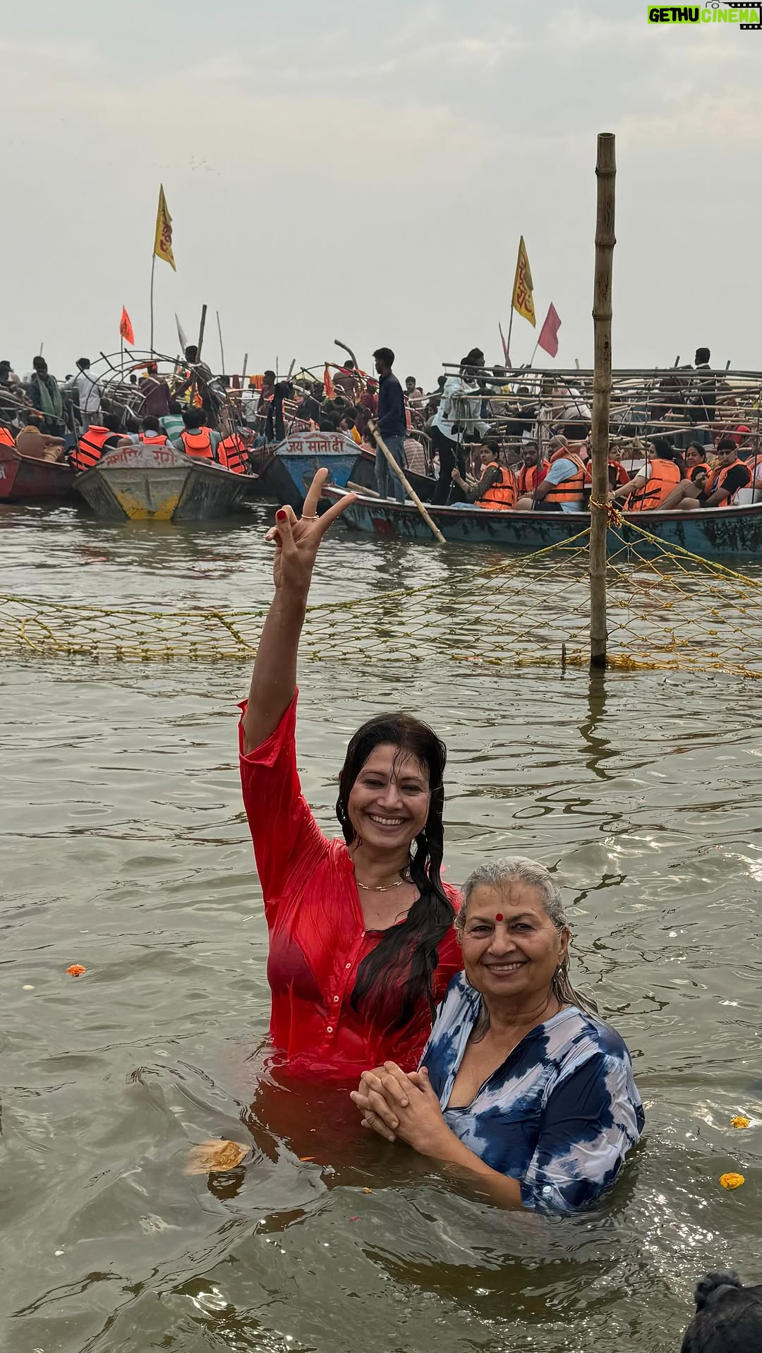 Pooja Batra - 22.7K Likes - Blessed to have a #divine experience at the #mahakumbh #pragyaraj #celestial #astronomical #transformative #phenomenon #2025 with my mum🙏#harharmahadev 🔱 #harhargange 🕉️Thanks to the #indianArmy for the best holy dip experience I could have had in the #trivenisangam ⭐️ #aumnamahshivaya #tattvamasi 🔆🔱🔅🔱