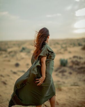 Poojitha Instagram - “Sunlight on my face, smile on my heart” ❤️

Thank you @razee_rasheed @seven_days_media for choosing this atmosphere and thank you @_kirankm_ for these captures 🩷🩷

#dubai #desert #nature #love #actress #poojithamenon