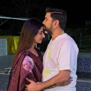 Actress Poonam Dubey HD Photos and Wallpapers March 2025