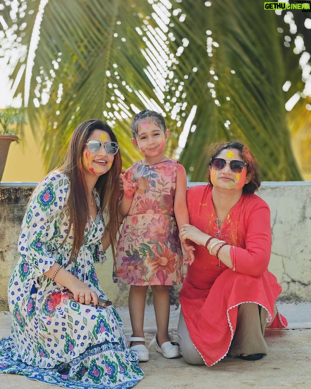 Poonam Mishra - 7.2K Likes - “Family – where life begins, and love never ends.” ...