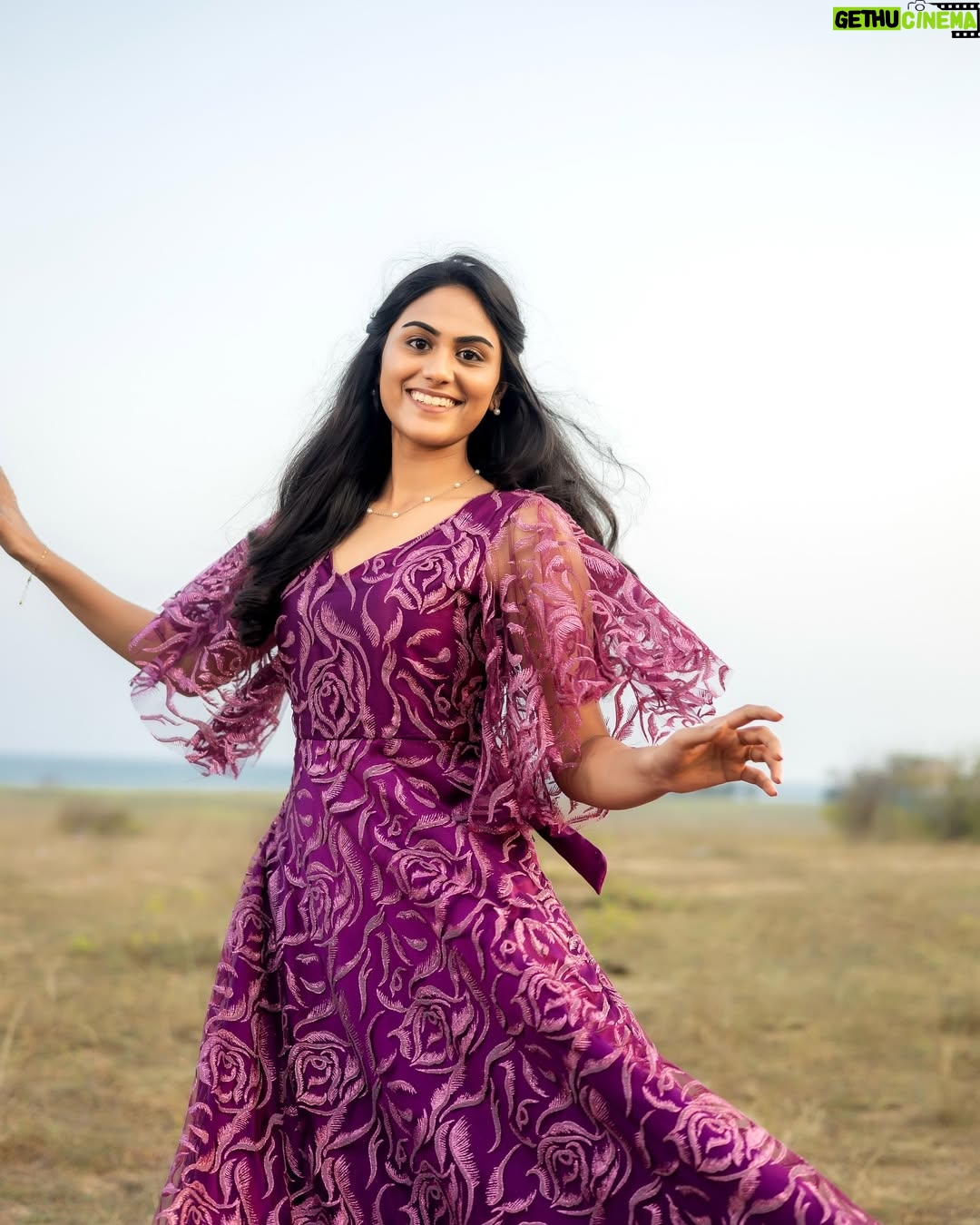 Preetha - 55.4K Likes - āØš
Outfit @jes_boutique__ šā„ļø hey best friend āØ
Shot by @francisxavier_official ā„ļø
Thiruppur makkaleee! Do visit @jes_boutique__ they have amazing collections!
Get your customised outfits at your doorstep for any occasion @jes_boutique__ !! Measurements would be talken online too!