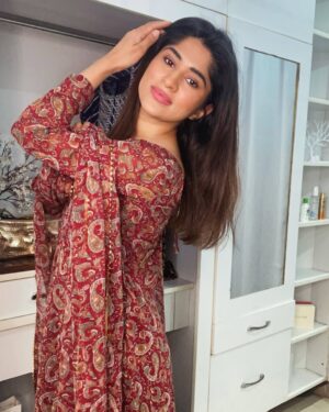 Preeti Singh Instagram - “Ethnic elegance, timeless charm!”