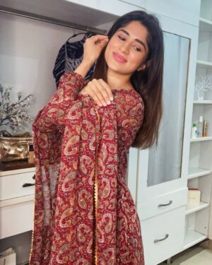 Preeti Singh Instagram - “Ethnic elegance, timeless charm!”