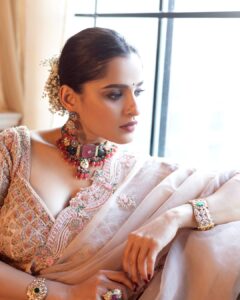 Actress Priya Bapat HD Photos and Wallpapers March 2025