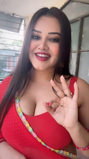 Priya Gamre Instagram - Kaunsa number wala pasand hai ??? 😜🤭
#priyagamre #reels #reelitfeelit #reelkarofeelkaro #reelsinstagram #reel #trendingreels #viralreels #funny