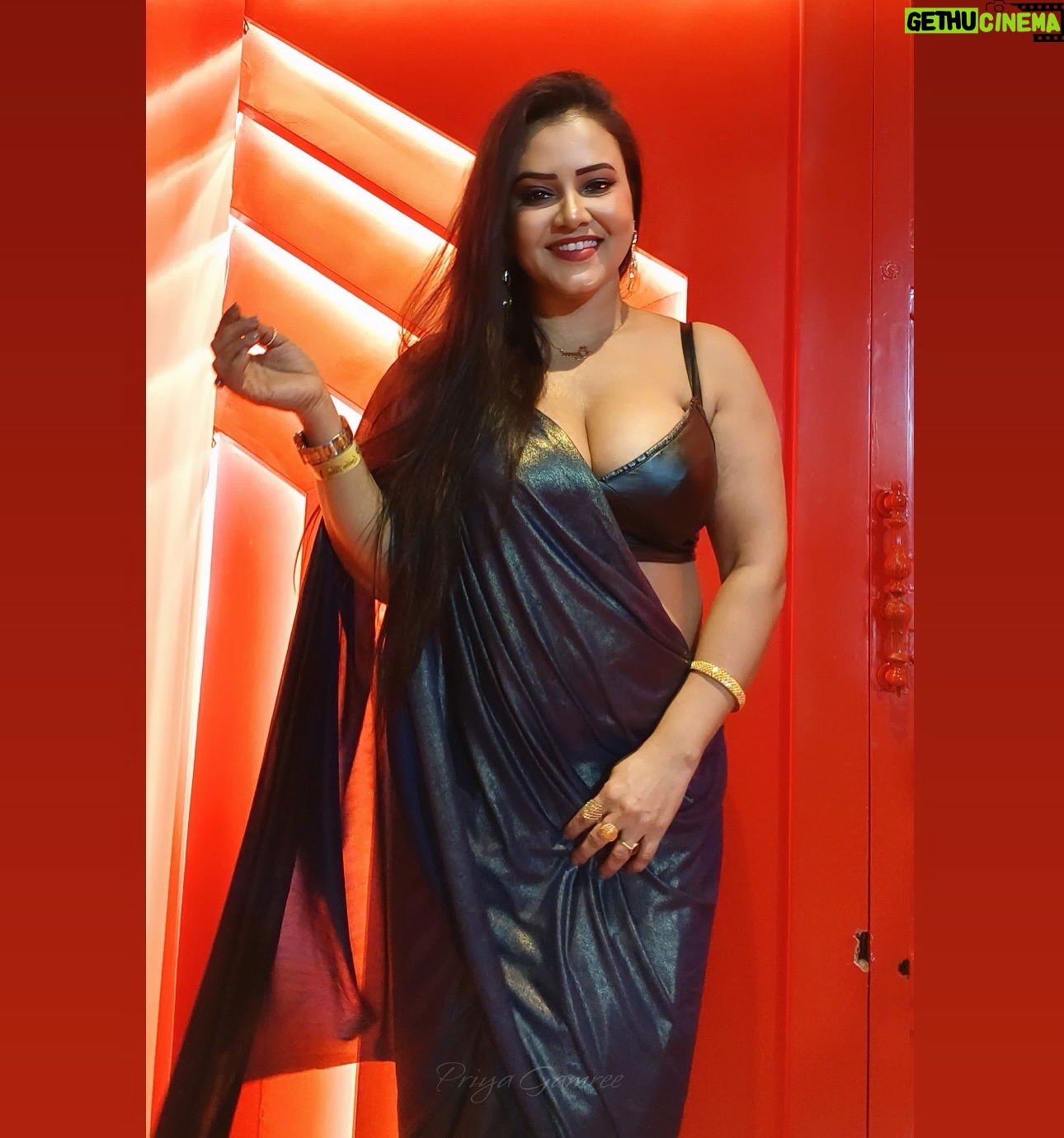 Priya Gamre - 19.7K Likes - Saree love ❤️
#priyagamre