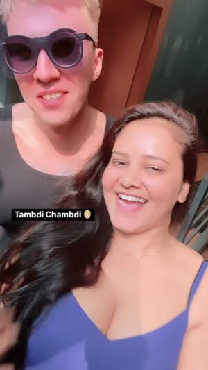 Priya Gamre Instagram - Tambadi chambadi 👱🏻‍♂️

#priyagamre #reels #reelitfeelit #reelkarofeelkaro #reelsinstagram #reel #viralreels