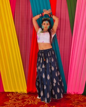 Priyanka Chaurasia Instagram - Holi vibes only! ✨🎊Gulaal-Kissed Cheeks! 💖
#fun #k #explorepage #reels #fashion #viral #explore #colorful #official #delhi #food #colour #holivibes #holikadahan #bollywood #rang #instadaily #happiness #dj #photoshoot #picoftheday #gulal #follow #rangbarse #festivals #music #colourful #piikuuuu