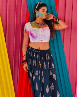 Priyanka Chaurasia Instagram - Holi vibes only! ✨🎊Gulaal-Kissed Cheeks! 💖
#fun #k #explorepage #reels #fashion #viral #explore #colorful #official #delhi #food #colour #holivibes #holikadahan #bollywood #rang #instadaily #happiness #dj #photoshoot #picoftheday #gulal #follow #rangbarse #festivals #music #colourful #piikuuuu