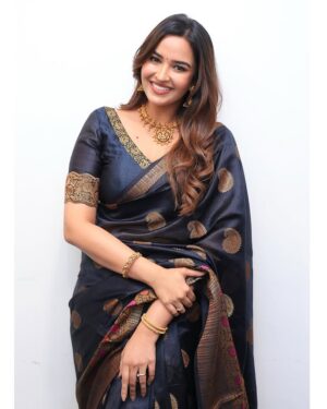 Pujita Ponnada Instagram - At the teaser launch of ‘Konjam Kaadhal Konjam Modhal’ 🤍

📸 @kg_clickz 

#pujitaponnada #kkkm #konjamkaadhalkonjammodhal