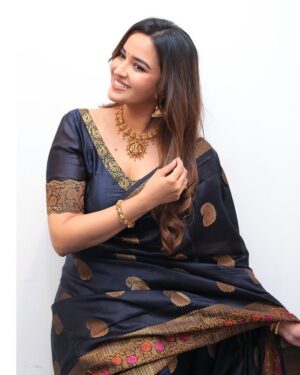 Pujita Ponnada Instagram - At the teaser launch of ‘Konjam Kaadhal Konjam Modhal’ 🤍

📸 @kg_clickz 

#pujitaponnada #kkkm #konjamkaadhalkonjammodhal