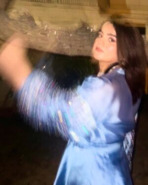 Qudsia Ali Instagram - Wedding shedding 💓🌸

Wearing: @sairanoorofficial 
Hair and Make-up: @sparksalonpk 
Jewelry: @jadenojewellery 
Clicks by: @razajaffriofficial 
Styling: @sajjad_aliofficial 

#qudsiaali #ootd #weddingseason #2025 #instagram #instafashion #instalike