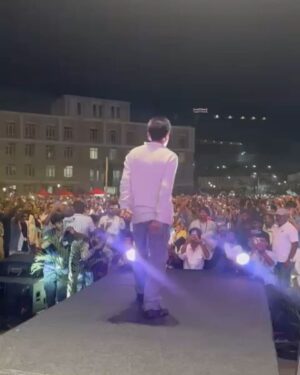 Rachana Inder Instagram - Taranga was FIRE! 🔥 
#Firefly team had an absolute blast promoting our film at @dayanandasagaruniversityblr. Thanks to the phenomenal crowd for the love and support 🫶

#InTheNight 
@nivedithasrk @vamshi_krishna_s_m
@shrimutthucineservices @charanraj27185 @abhilash_kalathi  @action_arjun @aanandaaudio @deevyareddy @niduvalli @harisharasu_pro @sudharanigovardhan @rachana.inder @isheetalshetty @jayaramsm @suresh.656 @chirag.urs.m @kamath_varadaraj @rahul_choreographer_ @the_biglittle @unicographix

#Smcs #FireflyTheMovie #anandaudio