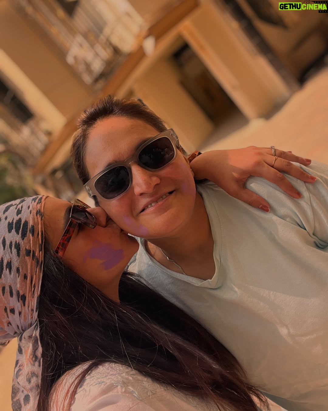 Rachana Mistry - 4.7K Likes - Forever!🌈
.
.
.
.
.
#FAMILY♥️
#sibling🤜🏻🤛🏻
#BLESSED🙏🏻🧿