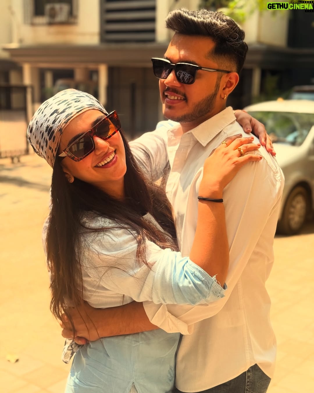 Rachana Mistry - 8.6K Likes - Holi 2025!🎨
.
.
.
.
♥️🖤🧿
#BLESSED🙏🏻🧿