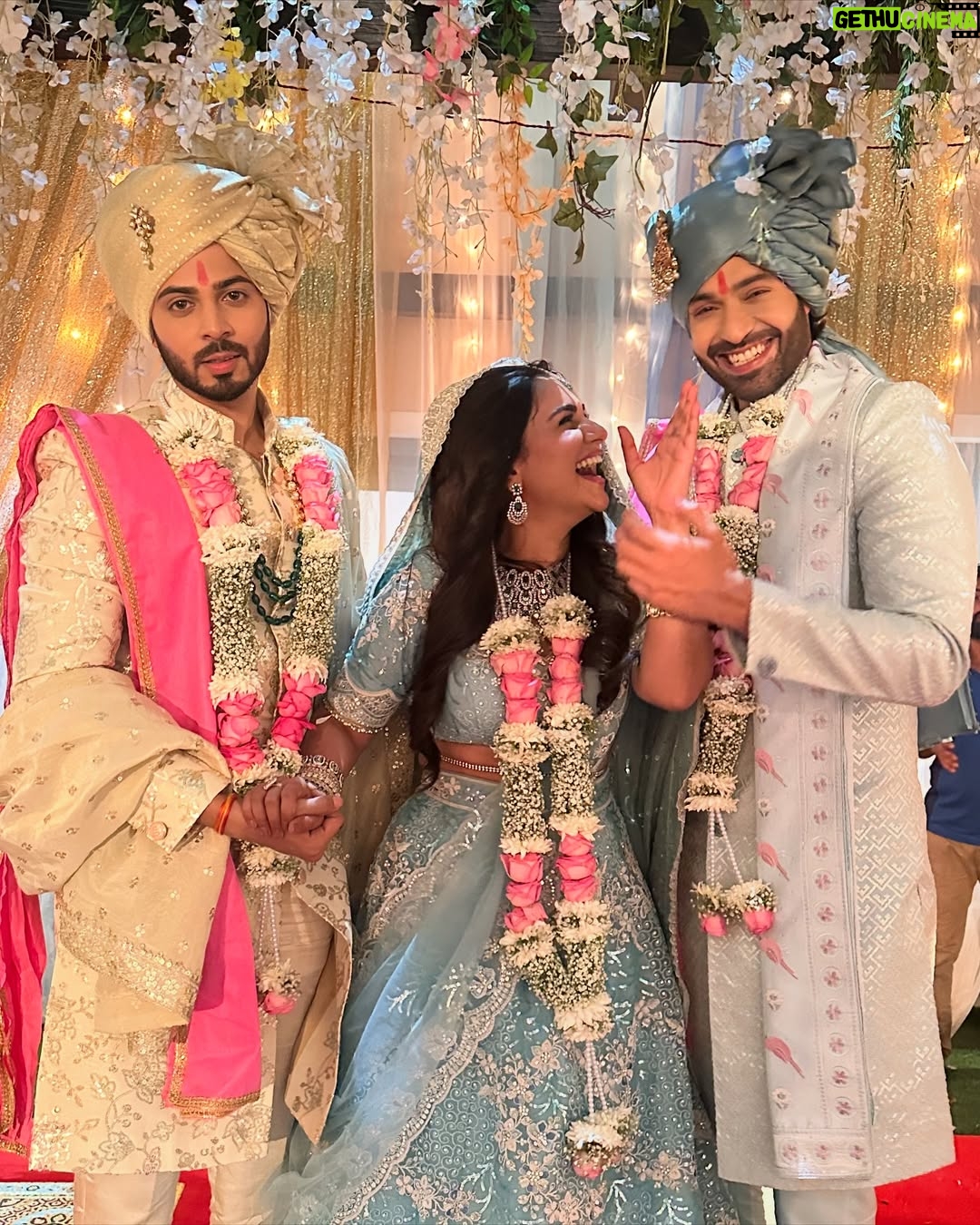 Rachana Mistry - 51.9K Likes - Enjoy the wedding week guys.
.
.
.
.
#jagritieknayisubah @zeetv
@guroudevbhallascreens @jaladhsharma