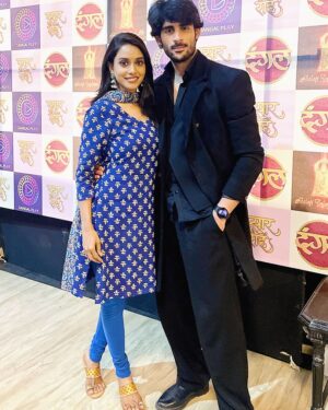 Rachanaa Parulkar Instagram - Flowing through life 🧿🤲🏼
Immense Gratitude 🙏🏻❤️

#love#happiness#joy#bliss#pyaarkiiraahein#goodfortune#gratitude