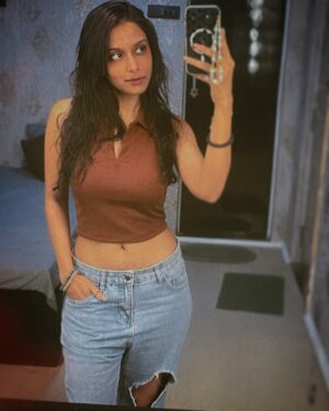 Rachanaa Parulkar Instagram - Flowing through life 🧿🤲🏼
Immense Gratitude 🙏🏻❤️

#love#happiness#joy#bliss#pyaarkiiraahein#goodfortune#gratitude