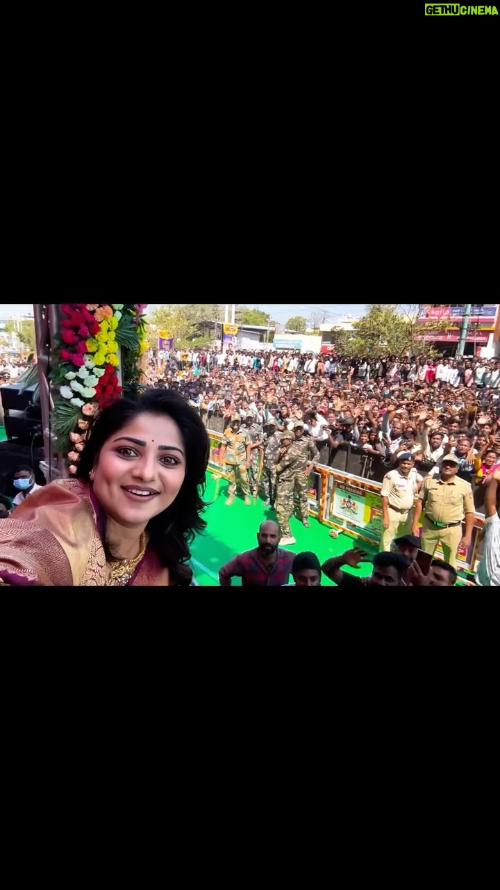 Rachita Ram - 271.1K Likes - ನಮಸ್ಕಾರ ನನ್ನ ಪ್ರೀತಿಯ ಅಭಿಮಾನಿಗಳಿಗೆ ! 🙏🏻
Thank you for being their with me in every step of my way! 🫶🏻
#davangere #nammabennenagari I’m grateful for each one of you!♥️🙏🏻🧿
Thanking y’all from the bottom of my heart!
ನಿಮ್ಮ ಪ್ರೀತಿಗೆ ನಾನು ಸದಾ ಚಿರಋಣಿ.🙏🏻🤗🧿
Loads of love!♥️