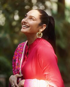 Actress Ragini Dwivedi HD Photos and Wallpapers March 2025