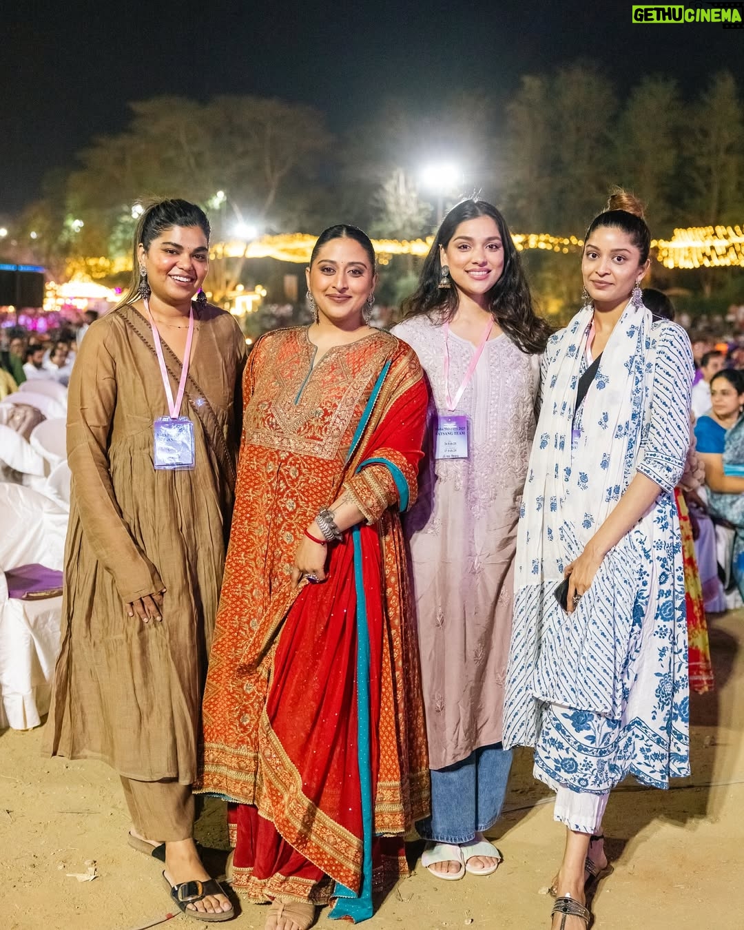Raja Kumari - 48.3K Likes - Couldn’t have planned a better release for Kashi to Kailash 🔱 Thank you @gurudev @artofliving and @siddhantbhatia for inviting me to perform for Maha Shivaratri. It was an unforgettable night ❤️
Wearing @ritukumarhq @labelritukumar @neh0320
Jewelry @sangeetaboochra
Styled by @tryagaintoobad @styled_by_meera
Glam by @riyasheth.makeuphair
Shot by @amalabrahamshaji_
Thank you to @wfacofficial @srivinow @abbishekrmehrra for everything!