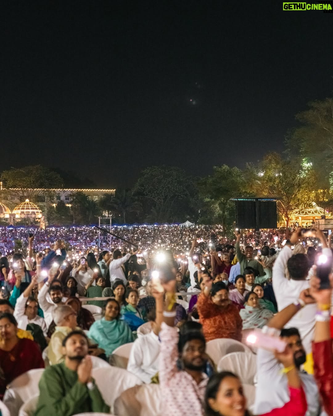 Raja Kumari - 48.3K Likes - Couldn’t have planned a better release for Kashi to Kailash 🔱 Thank you @gurudev @artofliving and @siddhantbhatia for inviting me to perform for Maha Shivaratri. It was an unforgettable night ❤️
Wearing @ritukumarhq @labelritukumar @neh0320
Jewelry @sangeetaboochra
Styled by @tryagaintoobad @styled_by_meera
Glam by @riyasheth.makeuphair
Shot by @amalabrahamshaji_
Thank you to @wfacofficial @srivinow @abbishekrmehrra for everything!