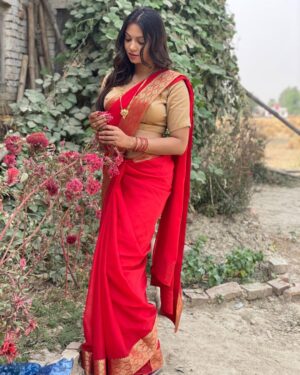 Raksha Gupta Instagram - 🌸🌼

#rakshagupta #rakshaguptaofficial #raksharules #rakshafam #rakshalove #indiansaree #indianstyle #photo