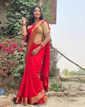 Raksha Gupta Instagram - 🌸🌼

#rakshagupta #rakshaguptaofficial #raksharules #rakshafam #rakshalove #indiansaree #indianstyle #photo
