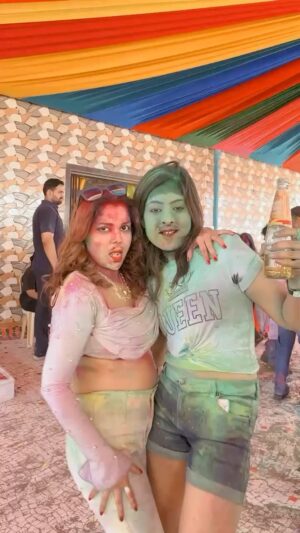 Rani Pari Instagram - #holiparty2025🌈❤️💛💚 #party #frdsforever #partytime #holi #instagood #instalike #poojapoddarofficial