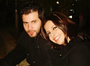 Rasha Al Taqi Instagram - 7/8/2009! 10 years have passed, I have to admit that we were too young when we got married. Although we were deeply in love (still 😋) but it was a challenge to maintain a healthy relationship, a successful marriage and raise two beautiful kids. We went through a lot but I am so proud that we managed to build a happy home after all. We will always work hard to keep up the good work no matter what comes our way💪. I don't know what life is hiding for us, all I know is that I am so grateful that we are in this journey together! Cheers habibi to many more years to come 💖🥂🎉