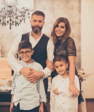 Rasha Al Taqi Instagram - بعيداً عن صخب الحياة ... هناك أنتم ❤️ #family